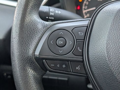 Used 2021 Toyota Corolla LE image 22