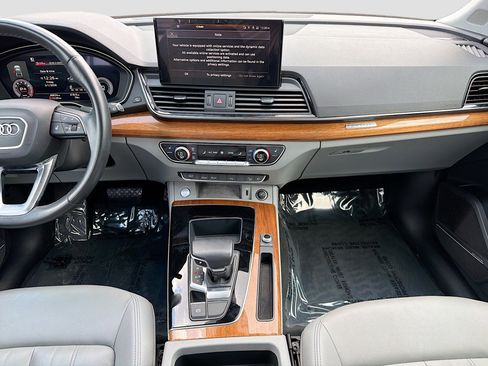 Certified 2022 Audi Q5 2.0T Premium Plus w/ Premium Plus Package AWD/4WD image 18
