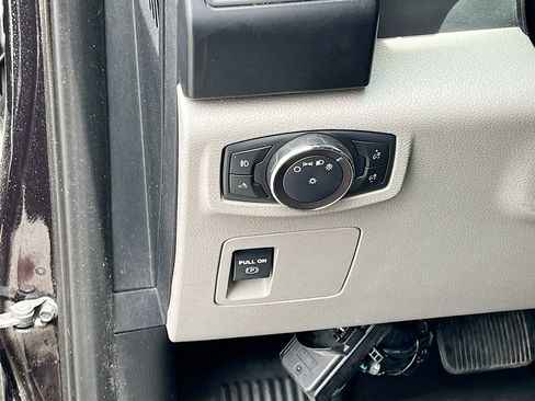 Used 2019 Ford F150 XL w/ Equipment Group 101A Mid AWD/4WD image 10