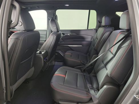 New 2026 Chevrolet Traverse RS w/ LPO, Illumination Package FWD image 13