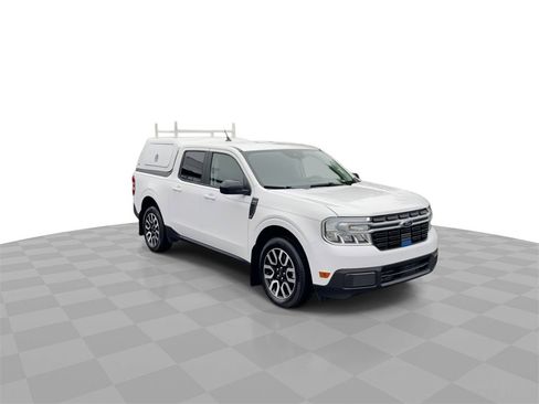 Used 2024 Ford Maverick Lariat w/ 4K Tow Package image 2