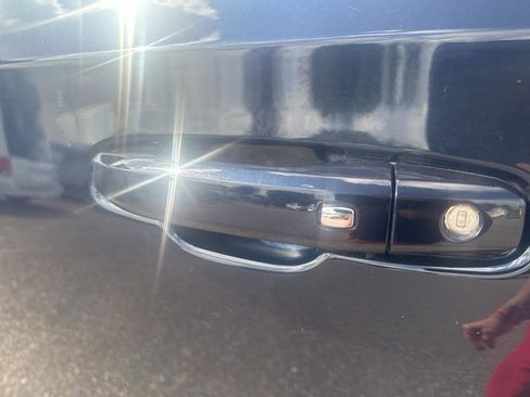 Used 2022 Chevrolet Tahoe LT w/ Luxury Package image 5