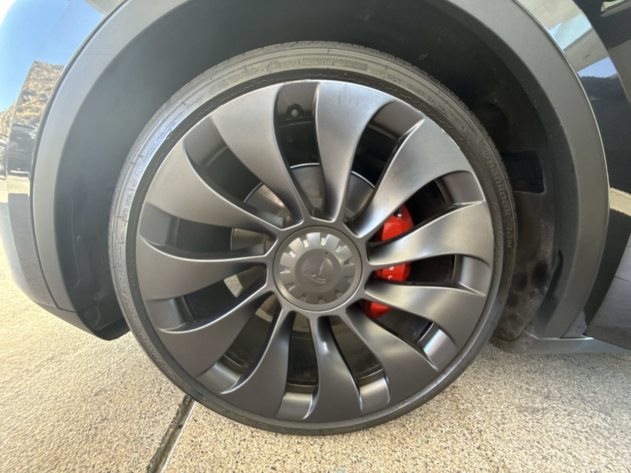 Used 2024 Tesla Model Y Performance AWD/4WD image 33