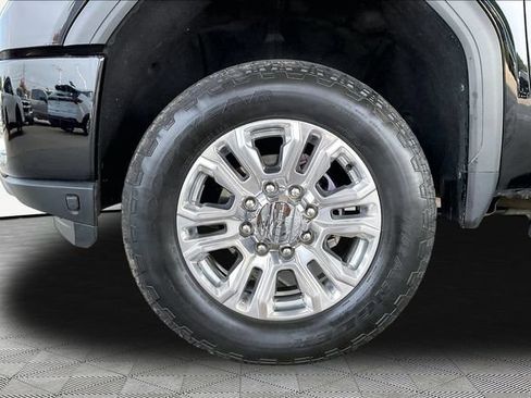 Used 2022 GMC Sierra 2500 Denali w/ Denali Ultimate Package AWD/4WD image 22