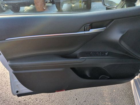 Used 2024 Toyota Camry SE w/ Audio Upgrade Package FWD image 10