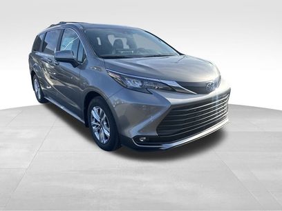 New 2026 Toyota Sienna XLE