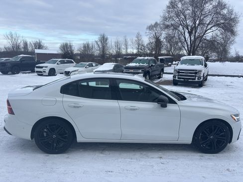 Used 2024 Volvo S60 B5 Plus w/ Climate Package image 2