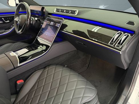 New 2026 Mercedes-Benz S 580e 4MATIC Sedan image 17