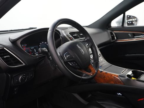 Used 2018 Lincoln MKX Reserve w/ Lincoln MKX Climate Package AWD/4WD image 22