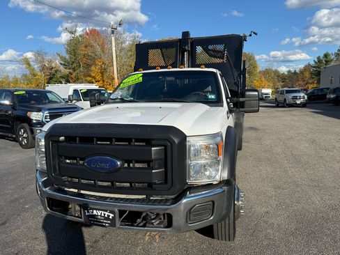 Used 2015 Ford F550 4x4 Regular Cab Super Duty image 2