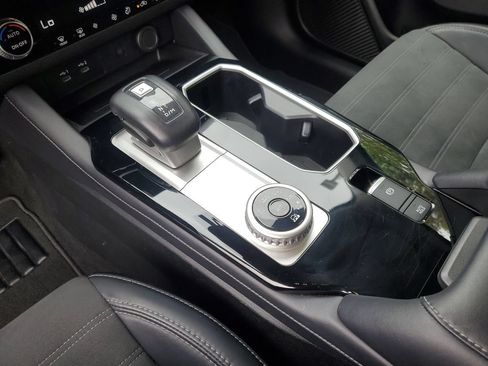 Used 2025 Mitsubishi Outlander SE AWD/4WD image 36
