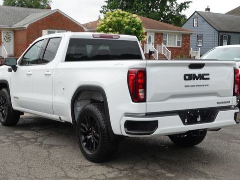 Used 2023 GMC Sierra 1500 Elevation image 2