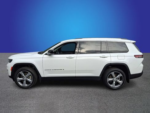 Used 2022 Jeep Grand Cherokee L Limited w/ MOPAR Finishing Package AWD/4WD image 7