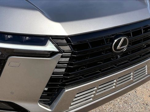 Used 2024 Lexus GX 550 image 29