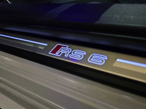 Used 2021 Audi RS 6 image 22