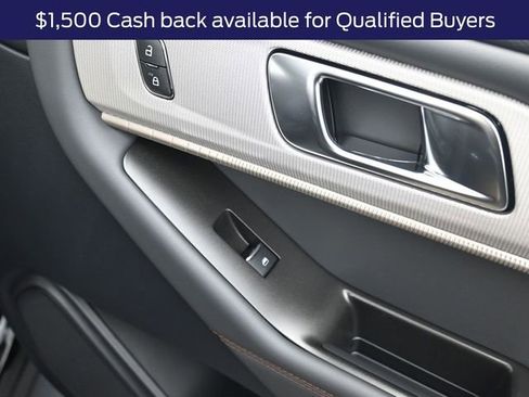 New 2025 Ford Explorer Active image 15