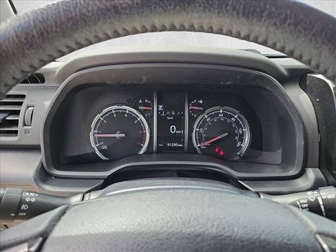 Used 2021 Toyota 4Runner Venture w/ Moonroof Package AWD/4WD image 10