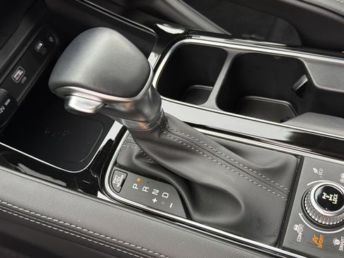 Used 2024 Kia Telluride SX image 36