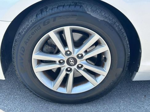 Used 2017 Hyundai Sonata SE FWD image 9