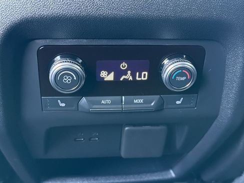 Used 2024 GMC Acadia Elevation w/ Luxury Package FWD image 29