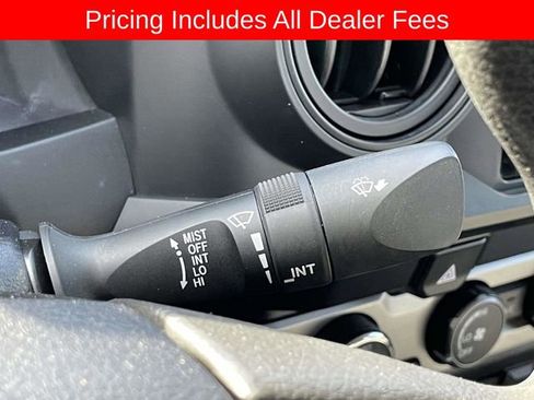 Used 2022 Toyota Tacoma SR AWD/4WD image 25
