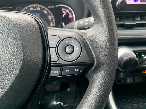 Used 2024 Toyota RAV4 LE image 17