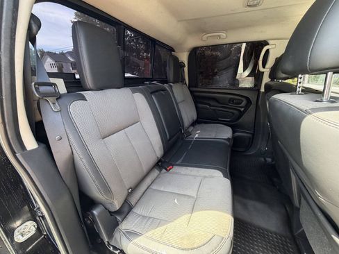 Used 2017 Nissan Titan S RWD image 21