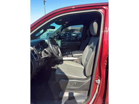 Used 2021 RAM 1500 Big Horn AWD/4WD image 11