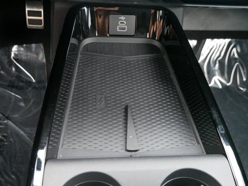 Used 2025 Ford Mustang Mach-E Premium w/ Sport Appearance Package AWD/4WD image 25