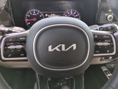 Used 2022 Kia Sorento SX AWD/4WD image 16