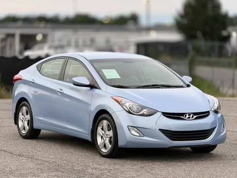 Used 2013 Hyundai Elantra GLS w/ Preferred Pkg FWD image 15