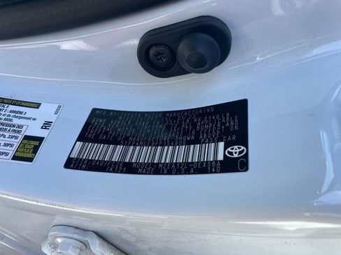 Used 2023 Toyota Corolla SE w/ SE Premium Package image 14