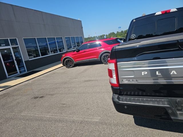 Used 2022 Ford F150 Platinum w/ Equipment Group 701A High AWD/4WD image 6