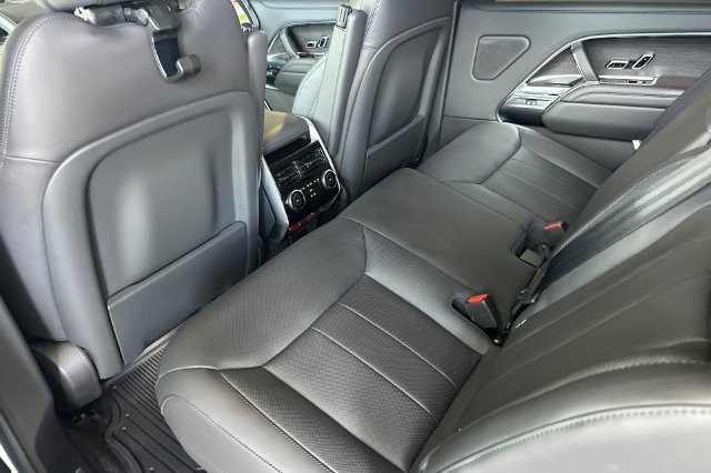 New 2026 Land Rover Range Rover Long Wheelbase SE AWD/4WD image 11