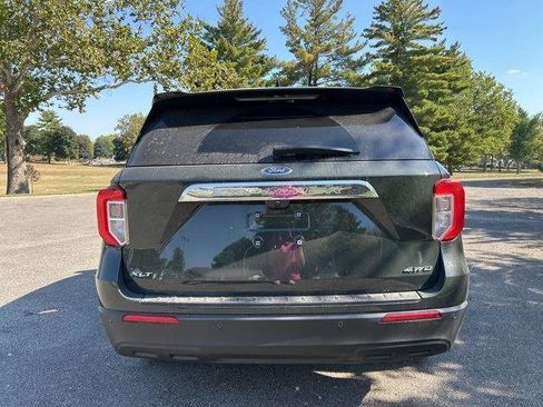 Used 2023 Ford Explorer XLT image 5