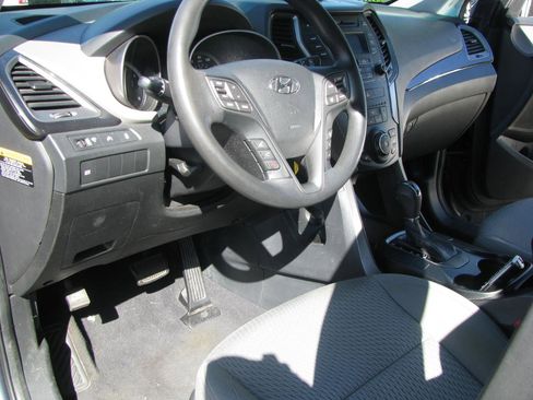 Used 2014 Hyundai Santa Fe Sport image 8