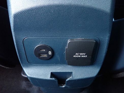 Certified 2022 Ford Maverick Lariat w/ Lariat Luxury Package image 15