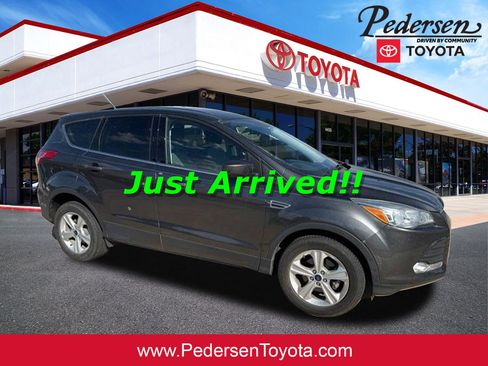 Used 2016 Ford Escape SE FWD image 1