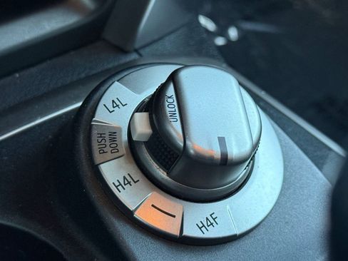 Used 2016 Toyota 4Runner Limited image 27