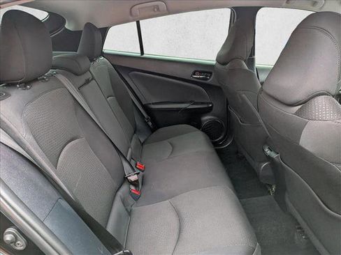 Used 2022 Toyota Prius LE image 23