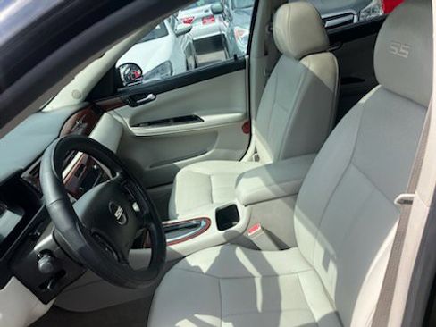 Used 2006 Chevrolet Impala SS w/ Convenience Package image 8