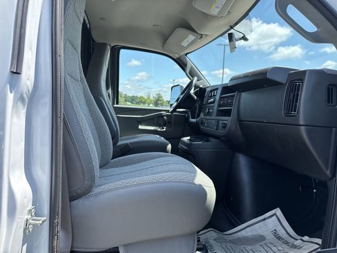 New 2025 GMC Savana 3500 Extended w/ Power Convenience Package image 25