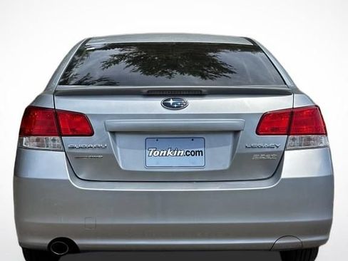 Used 2012 Subaru Legacy 2.5i Premium AWD/4WD image 8