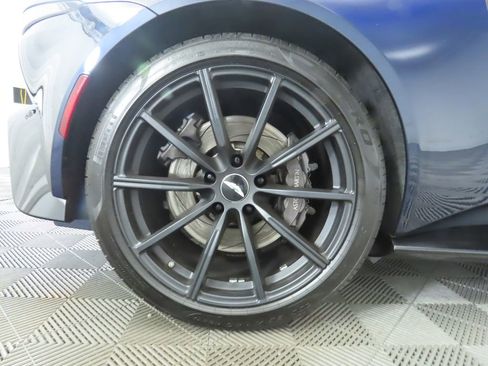 Used 2020 Aston Martin V8 Vantage Coupe image 29