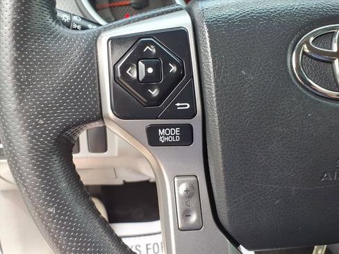 Used 2015 Toyota Tacoma 2WD Access Cab w/ Convenience Package image 17