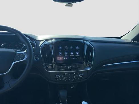 Used 2023 Chevrolet Traverse LT w/ LT Premium Package image 13