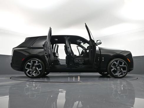 New 2027 Rolls-Royce Cullinan Black Badge AWD/4WD image 43