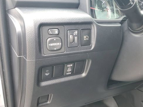 Used 2021 Toyota 4Runner TRD Off-Road Premium image 19