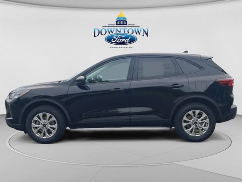 Used 2025 Ford Escape Active w/ Active Premium Tech Pack AWD/4WD image 6
