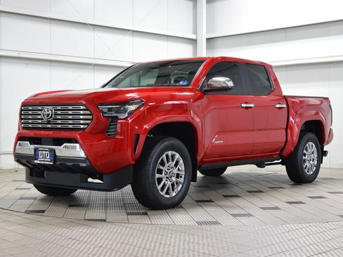 Used 2025 Toyota Tacoma Limited AWD/4WD image 3